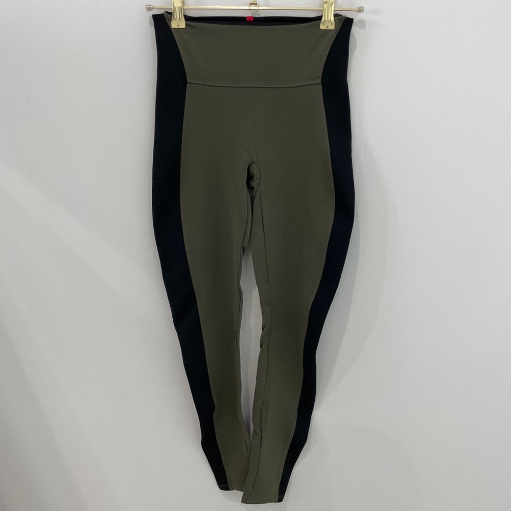 Spanx army green and black legging